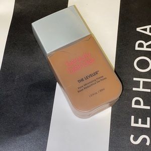 NWOB Sephora: Beauty Blender pore minimizing primer (tan deep)